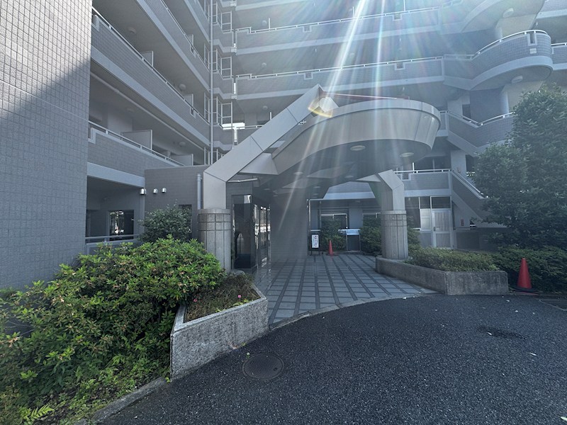 アーベイン川越南大塚キッズプレース 共用部写真（エントランス）
