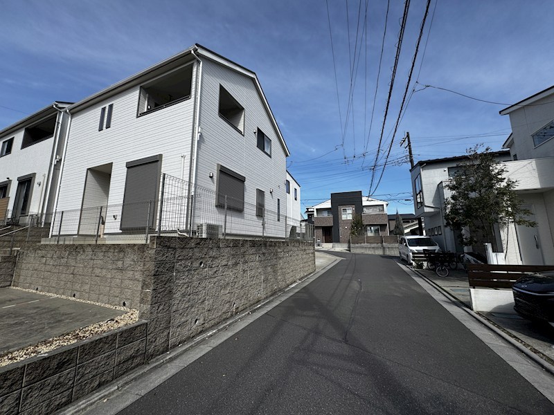 西区西大宮２丁目 現地写真（前面道路含む現地写真）