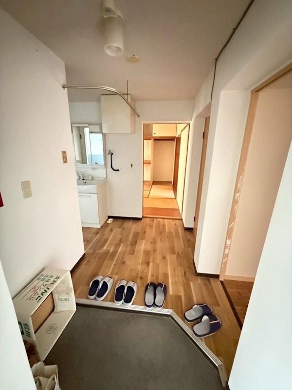 別所沼パークマンション 現地写真（玄関）