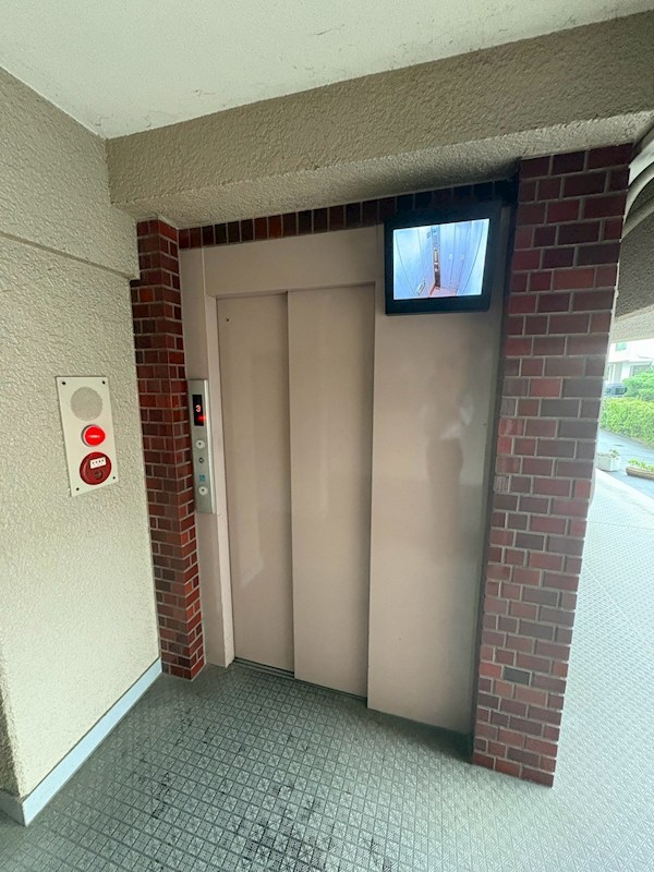 上尾サンハイツ 共用部写真（エントランス）