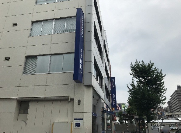 上尾サンハイツ 銀行