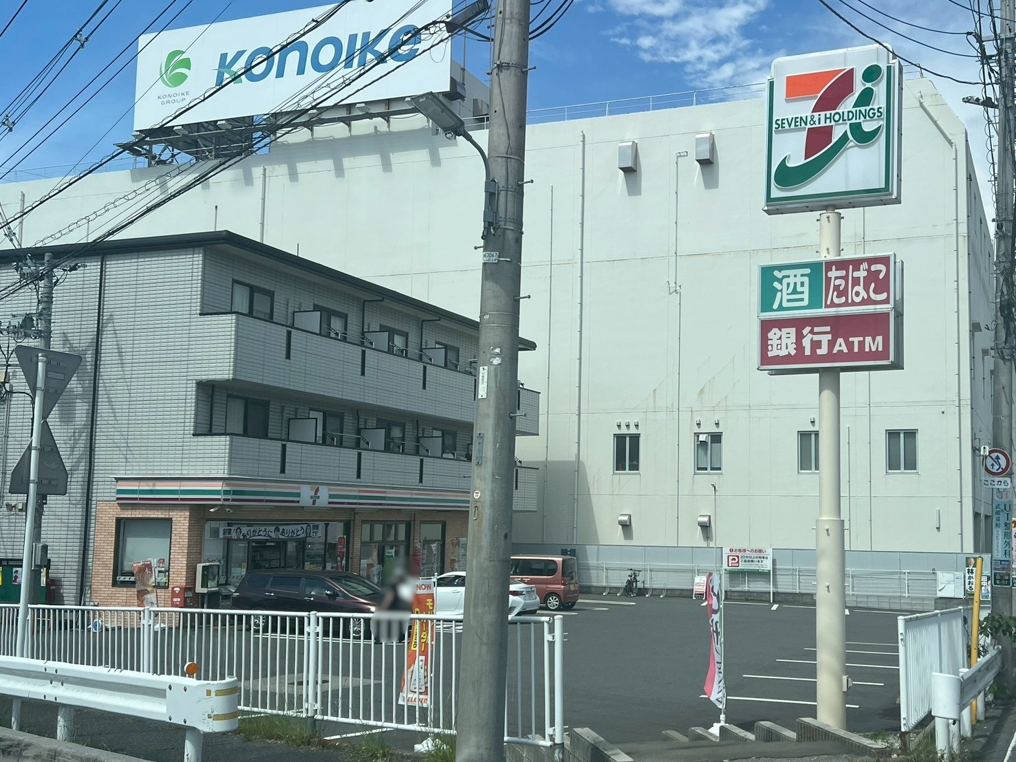 南区白幡Ⅱ期　2号棟 コンビニ