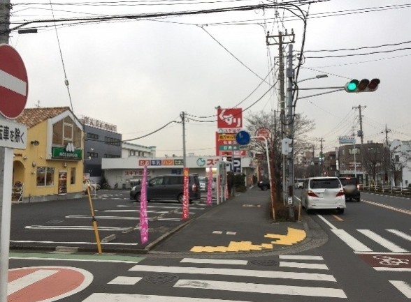 所沢市下安松 ドラッグストア