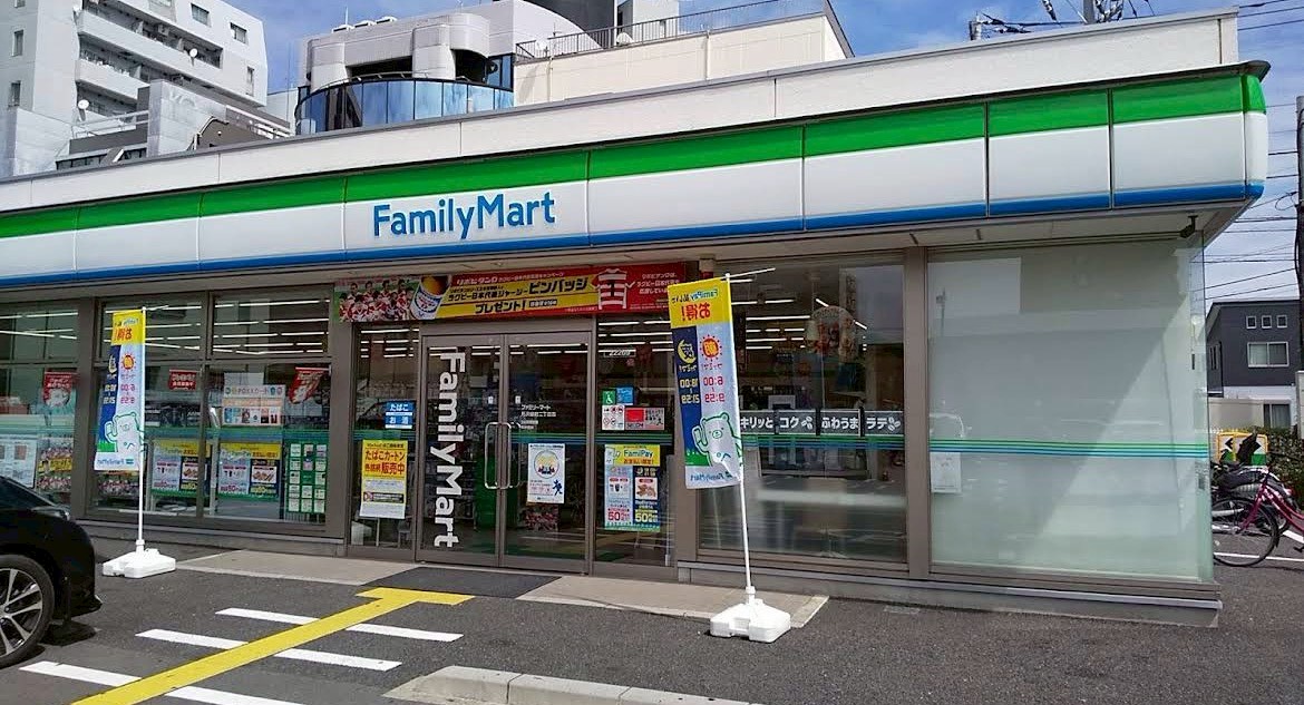 小手指ハイツＬ棟 コンビニ