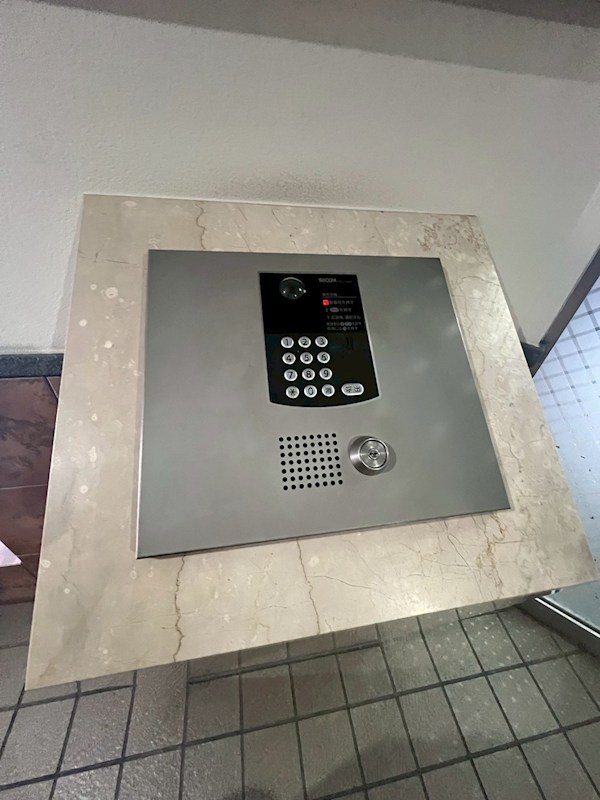 ライオンズガーデンテラス北越谷 共用部写真（エントランス）