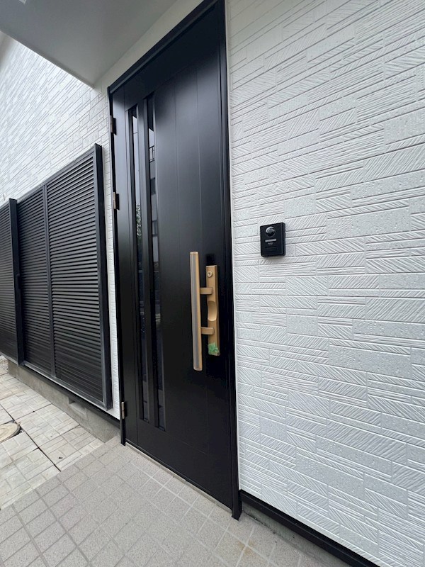 志木市柏町１丁目 現地写真（玄関）