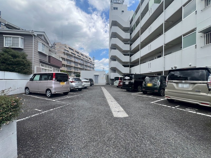 浦和元町ビューハイツ 共用部写真（駐車場）