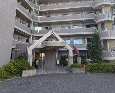 アーベイン川越南大塚キッズプレース  共用部写真（エントランス）