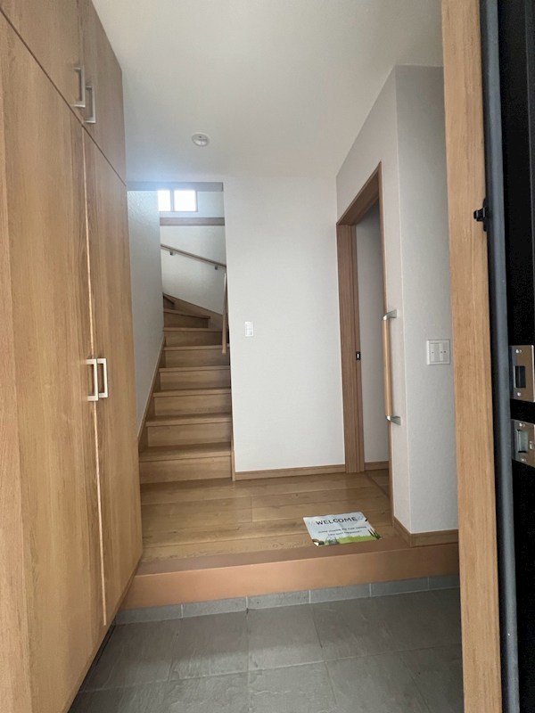 志木市上宗岡１丁目 現地写真（玄関）