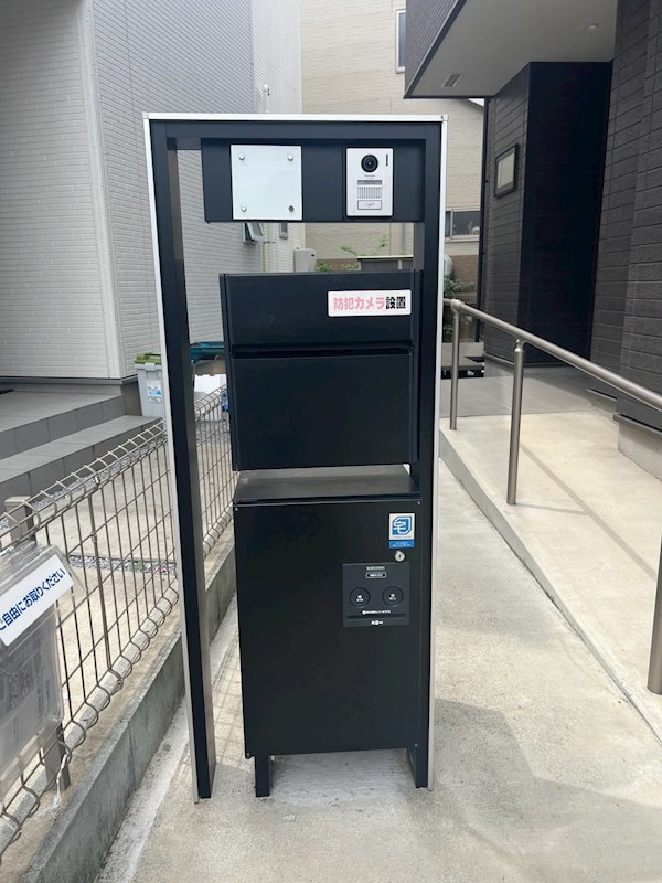 志木市上宗岡１丁目 現地写真（玄関）
