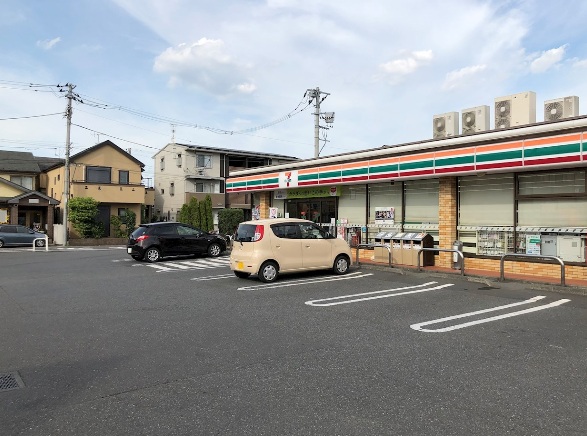 コーラルハイツ志木Ⅱ コンビニ