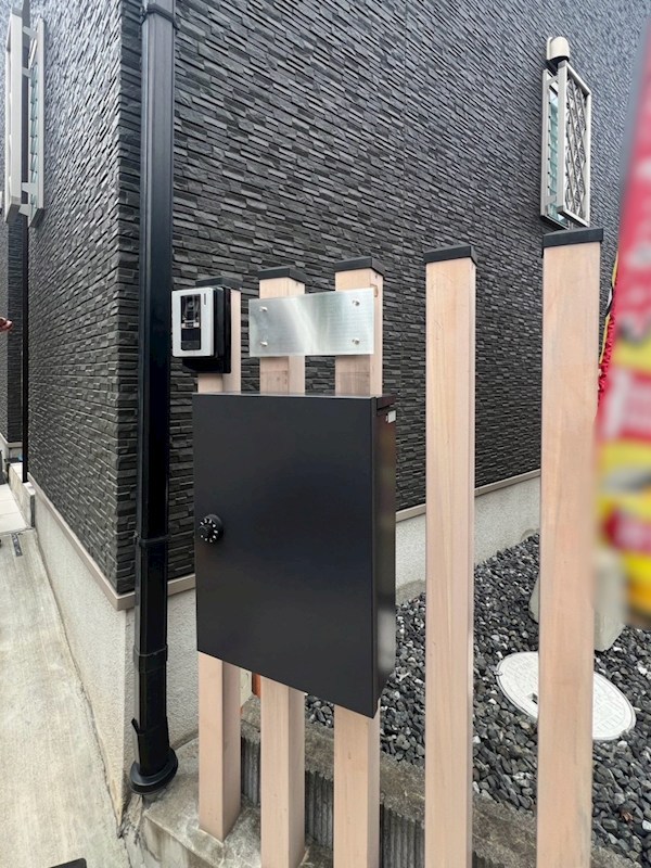 志木市上宗岡１丁目 現地写真（玄関）