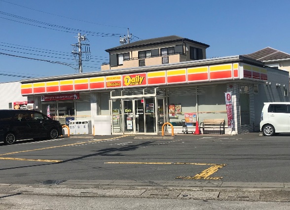 富士見市鶴馬３丁目 コンビニ