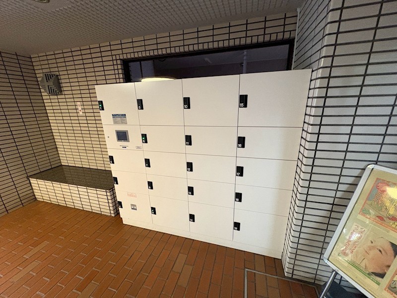 コスモ鶴瀬ステーションスクエア 共用部写真（エントランス）