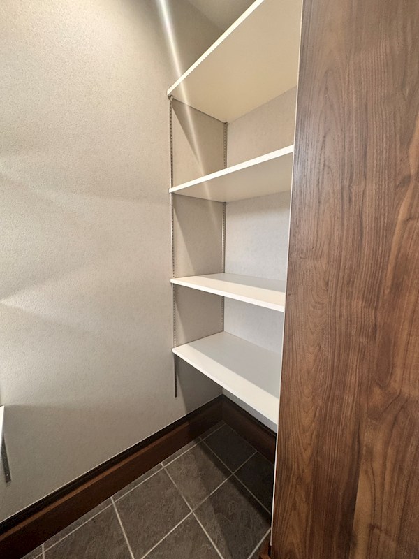 上尾市緑丘４丁目 現地写真（玄関）