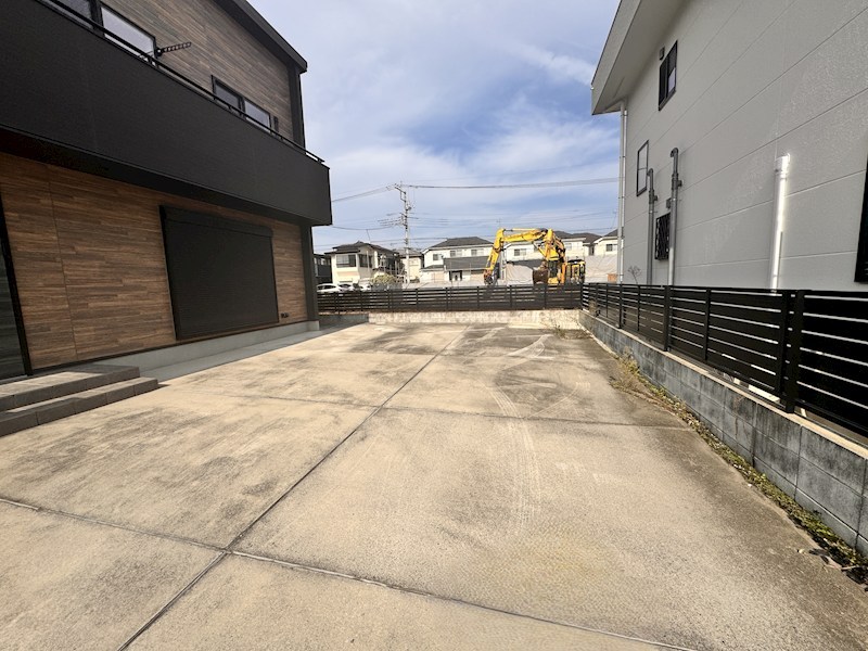 上尾市緑丘４丁目 現地写真（駐車場）