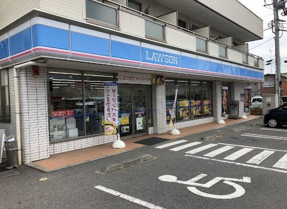 グラン・ドムール吹上 コンビニ