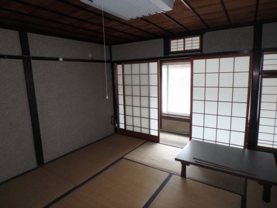 豊岡市小田井町の中古一戸建 内観写真（リビング以外の居室）