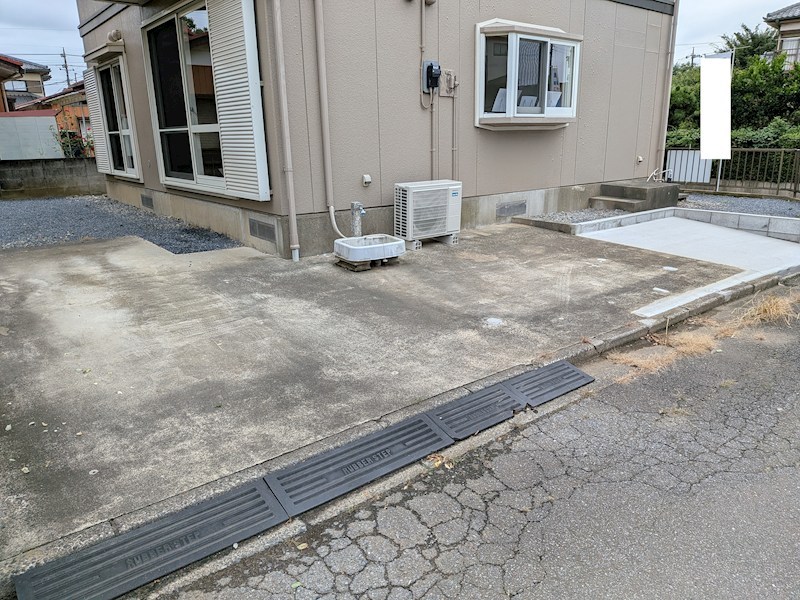 阿見町阿見　中古住宅 現地写真（駐車場）