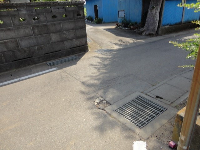 つくば市田中　売地 現地写真（前面道路含む現地写真）