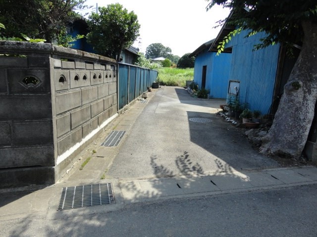 つくば市田中　売地 現地写真（前面道路含む現地写真）